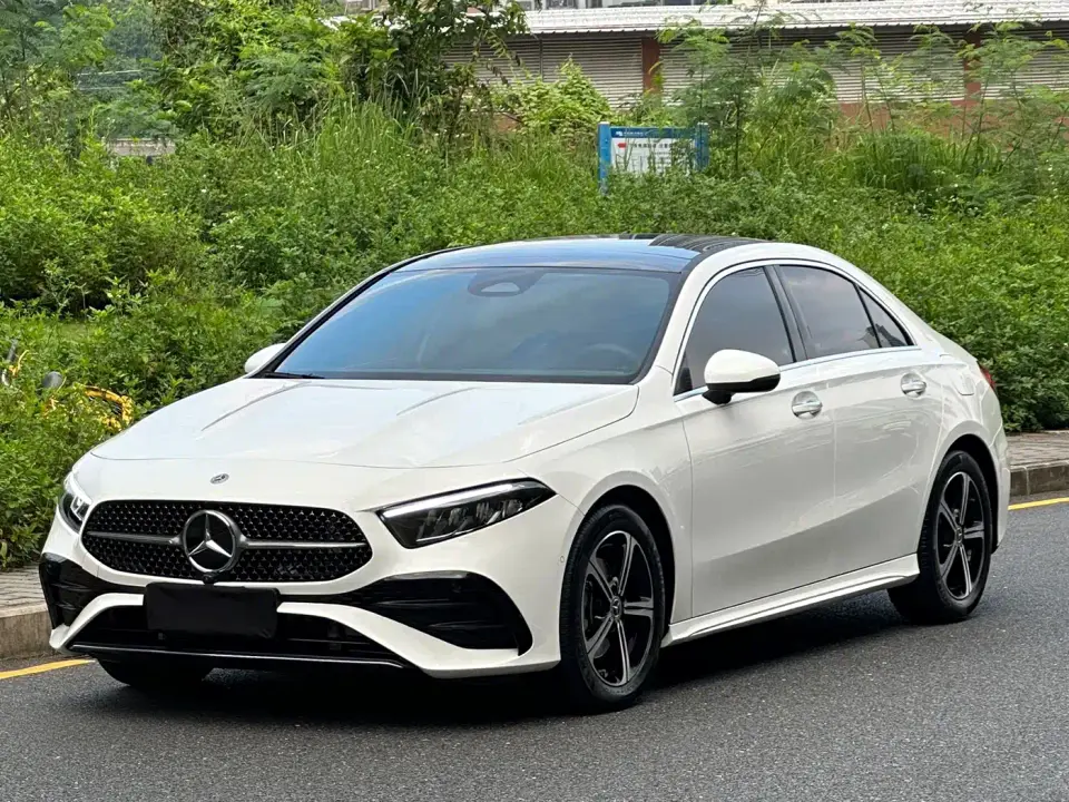 Mercedes-Benz A-Class A 200 L Fashion Edition 2025