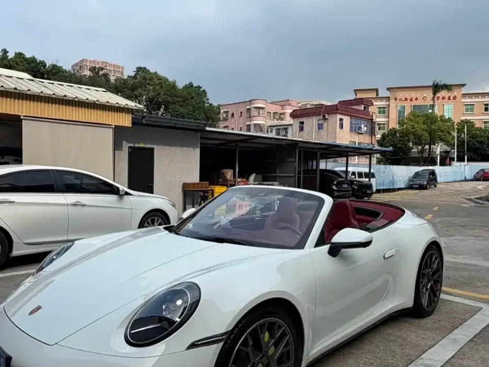 Porsche 911 Carrera 4 Cabriolet 3.0T 2022