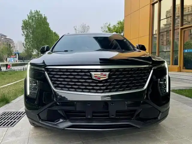 Cadillac XT4 28T 2WD Luxury 2025