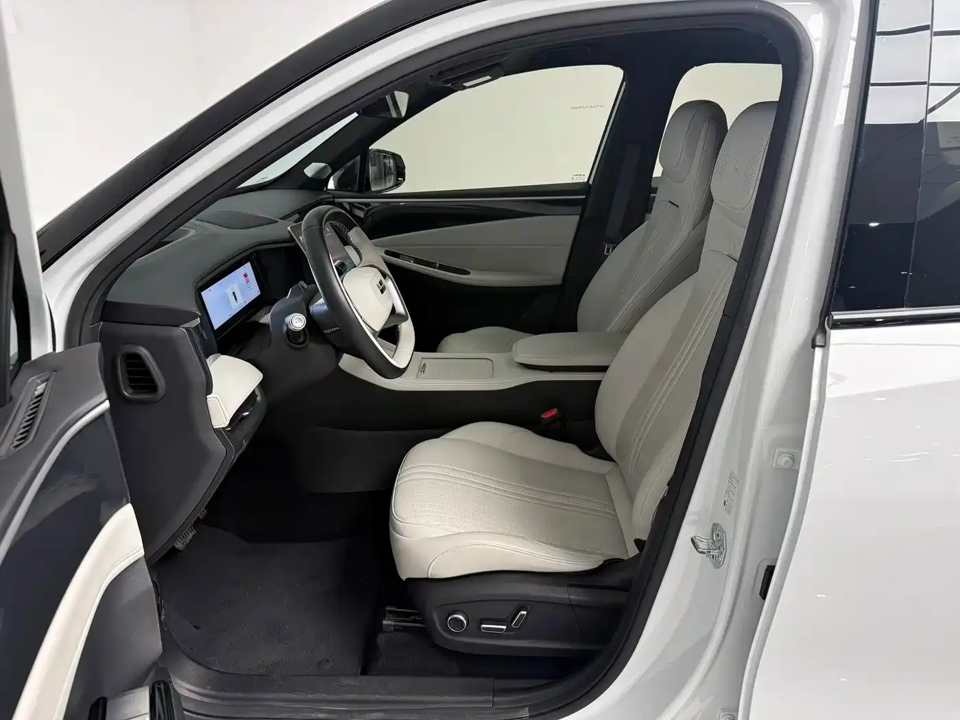 Geely Galaxy Galaxy L7 1.5T 115km Starship 2023 — фото 8
