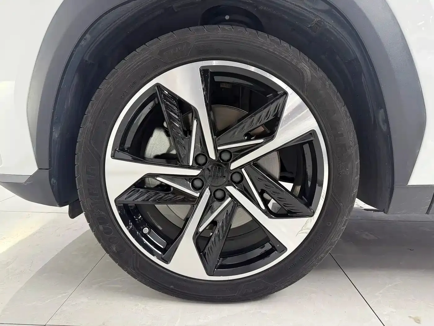 Geely Galaxy Galaxy L7 1.5T 115km Starship 2023 — фото 5