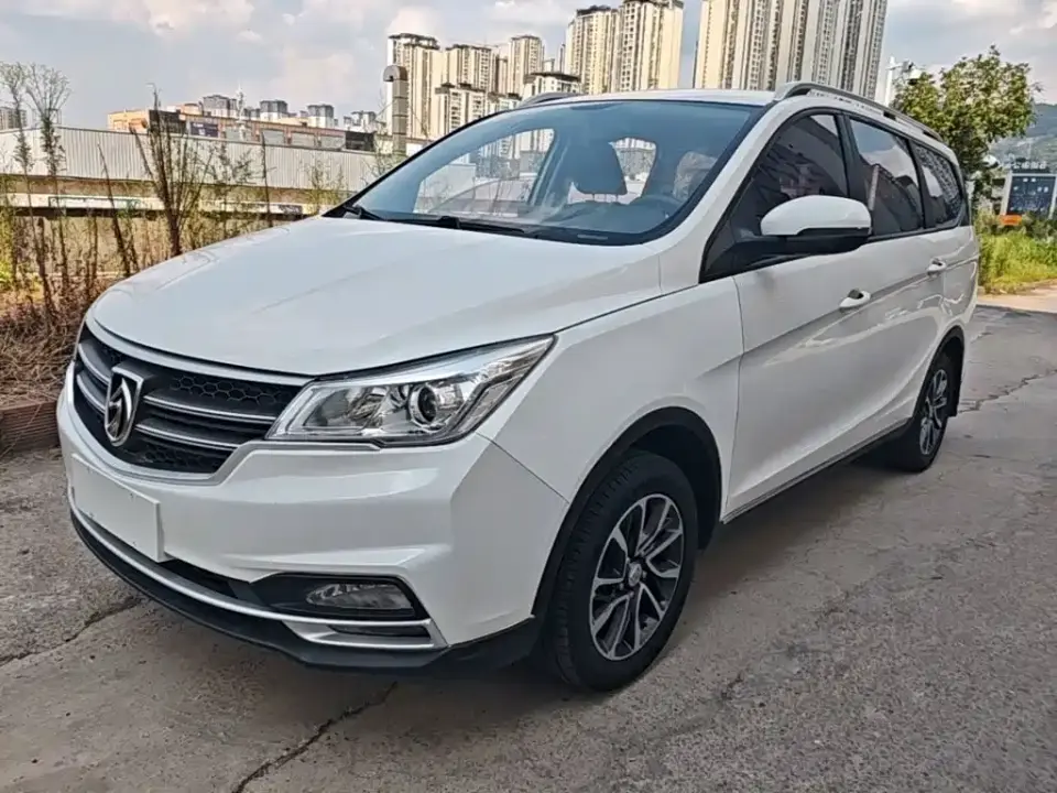 Baojun 730 1.5L Manual Fashion 7-Seater 2021