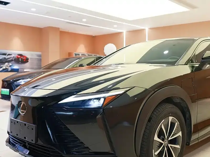 Lexus RZ 450e 4WD Deluxe 2023
