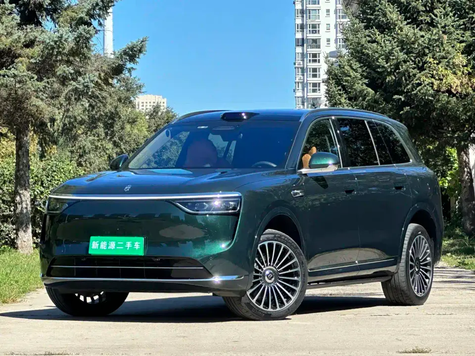 AITO Wenjie AITO M8 Extended Range Ultra 53.4kWh 6-Seater 2025
