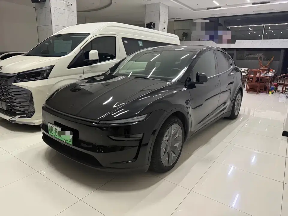 Tesla Model Y L Facelift Long Range AWD 2026