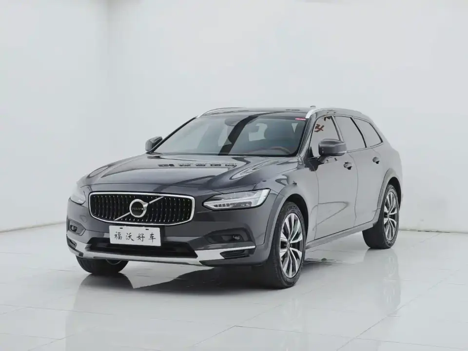 Volvo V90 Cross Country B5 AWD Momentum 2021