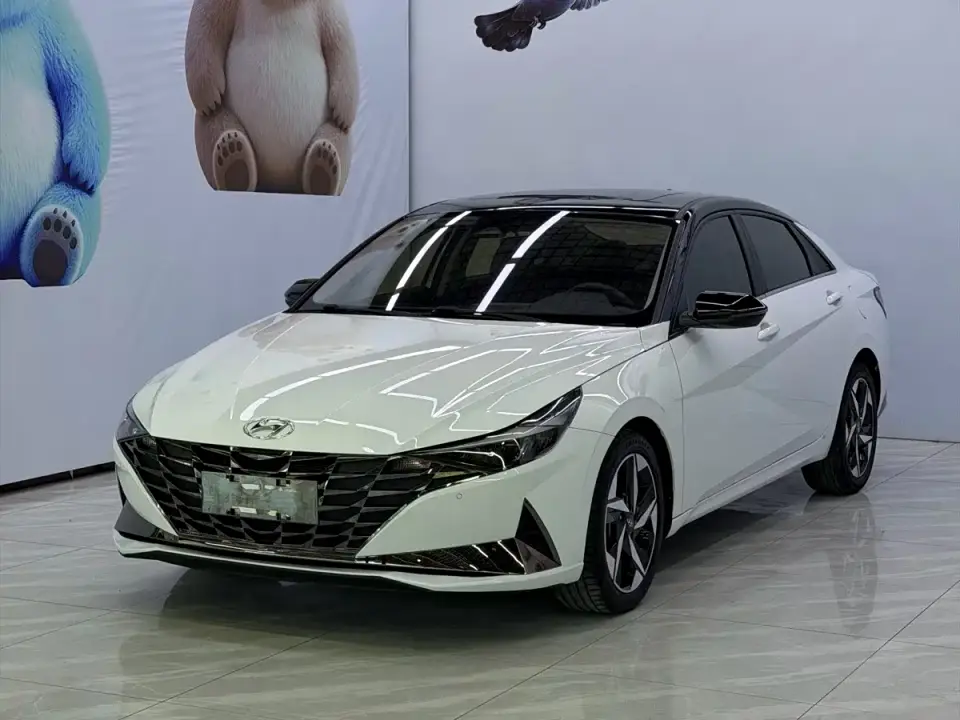 Hyundai Elantra 1.5L CVT LUX Premium Edition 2023