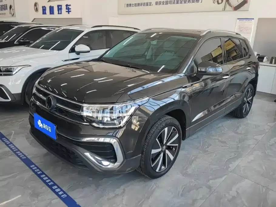 Volkswagen Tharu 300TSI 2WD Bright Moon Edition 2024