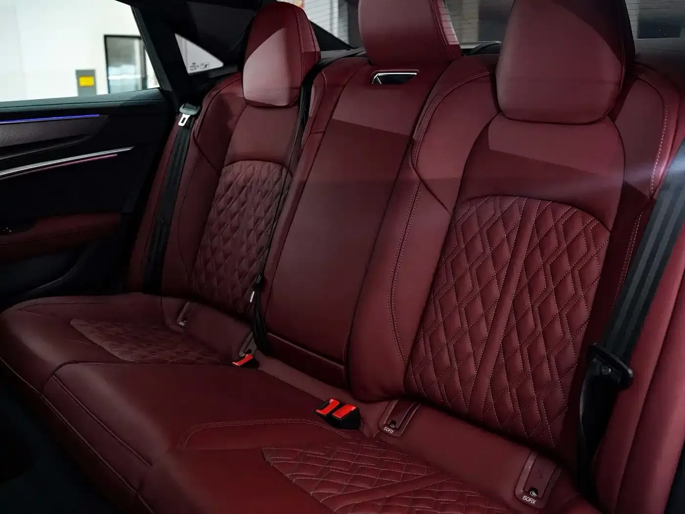 Audi A7L 45 TFSI quattro Black Warrior Edition 2024 — фото 25