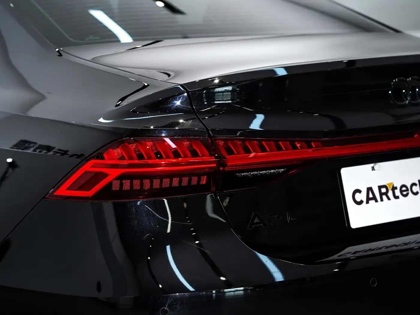 Audi A7L 45 TFSI quattro Black Warrior Edition 2024 — фото 8