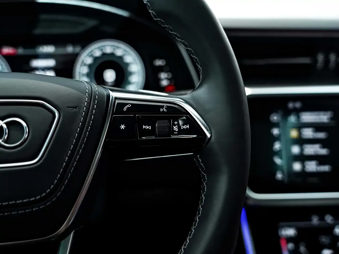 Audi A7L 45 TFSI quattro Black Warrior Edition 2024 — фото 26
