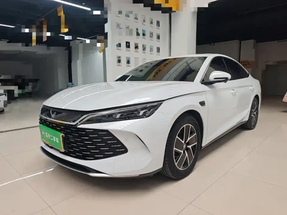 BYD Qin L DM-i Smart Drive 80KM Premium 2025