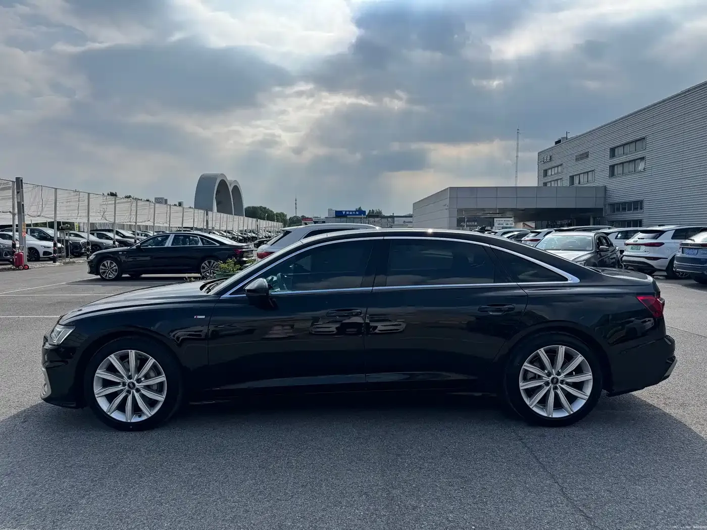 Audi A6L 45 TFSI Premium Dynamic 2024 — фото 4