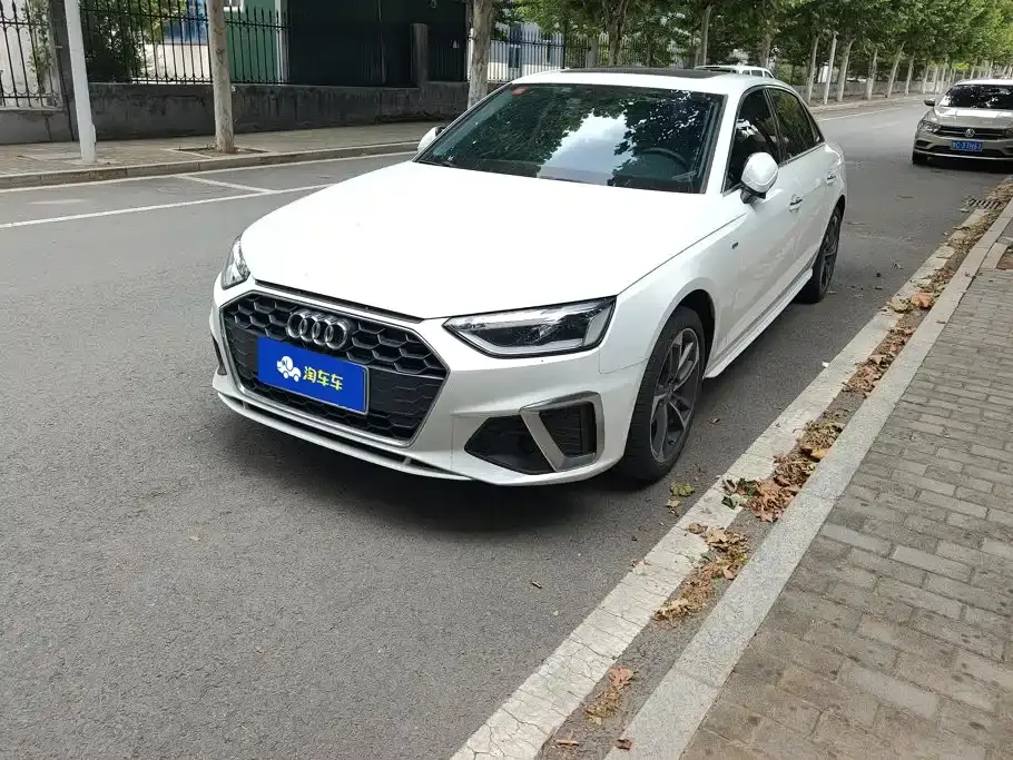 Audi A4L 40 TFSI Fashion Dynamic Edition 2021
