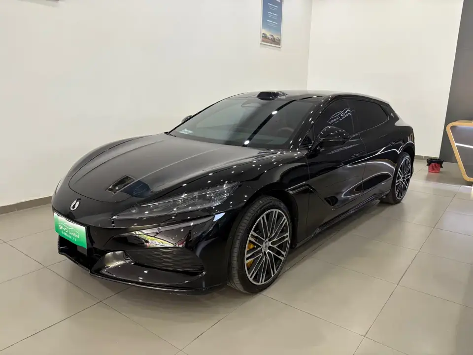 Denza Z9GT Model Flash Charge Flagship Edition 2026