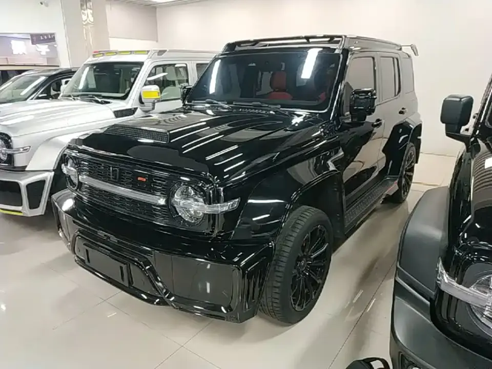 Crossboundary Auto Co-created Tank 300 2.0T Cyber Knight 2023