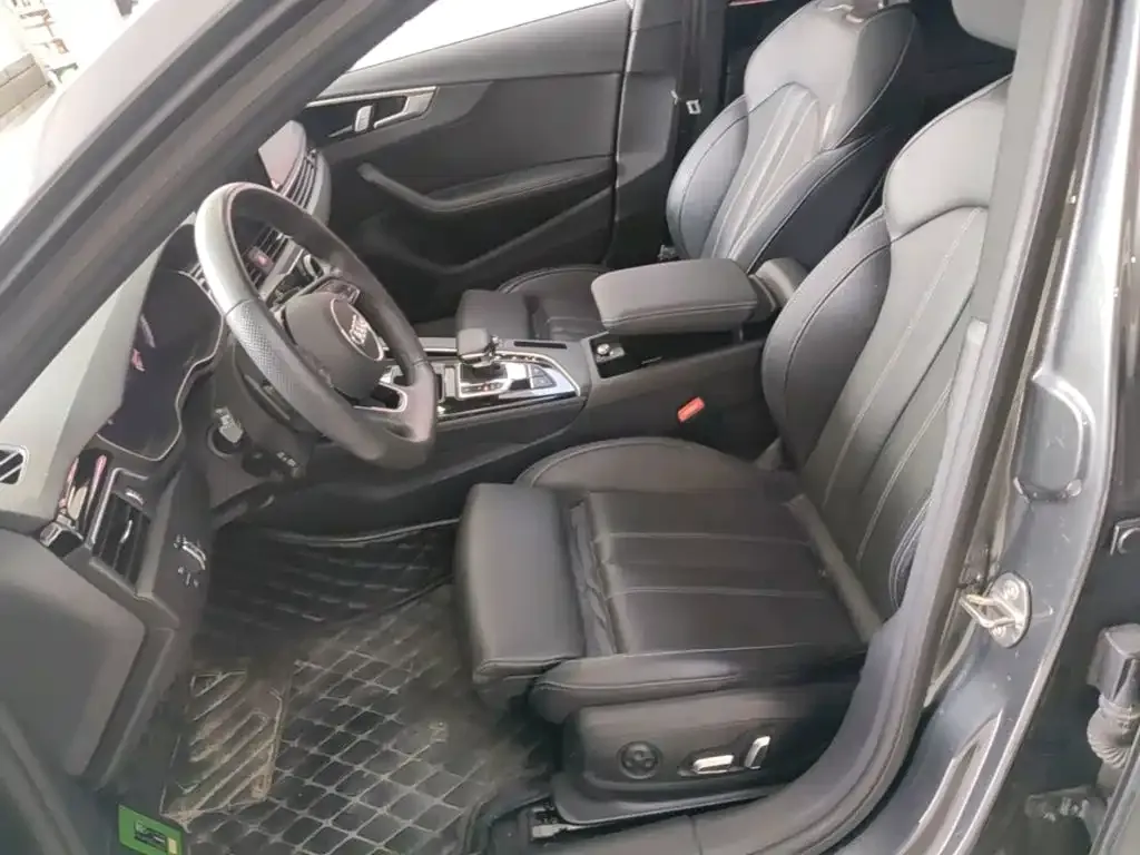 Audi A4L 40 TFSI Luxury Dynamic 2024 — фото 15