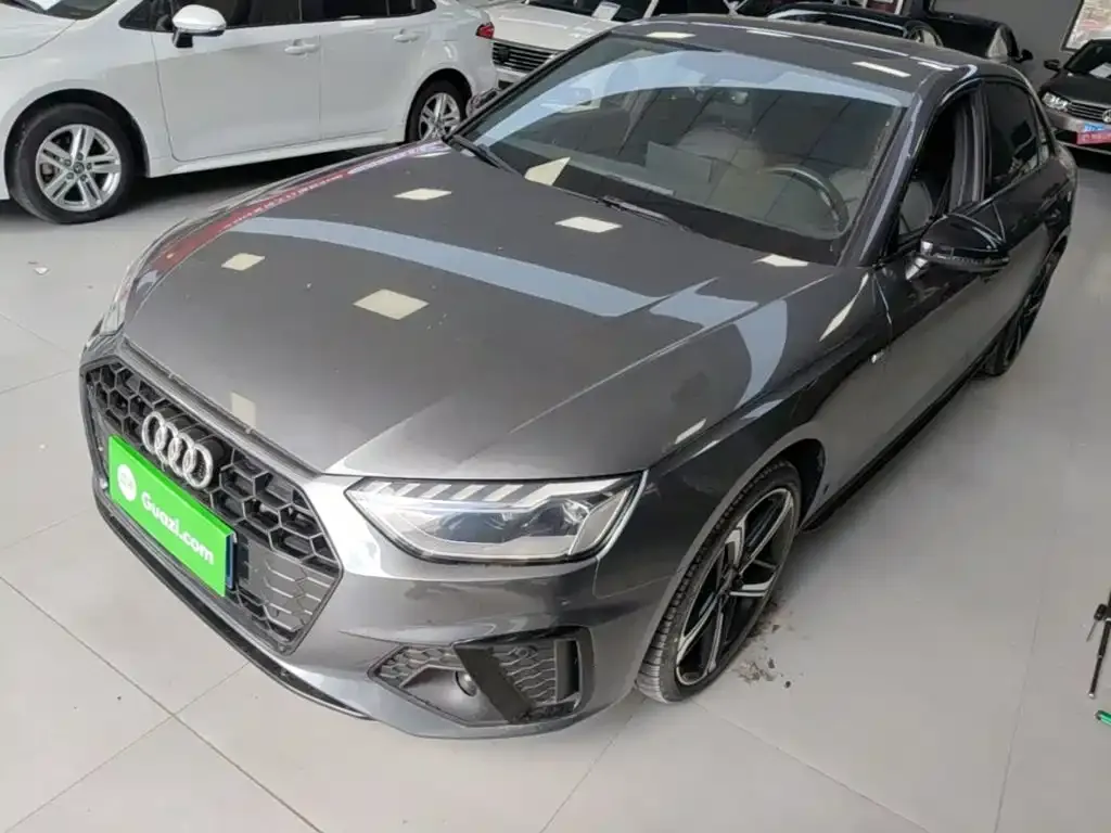 Audi A4L 40 TFSI Luxury Dynamic 2024