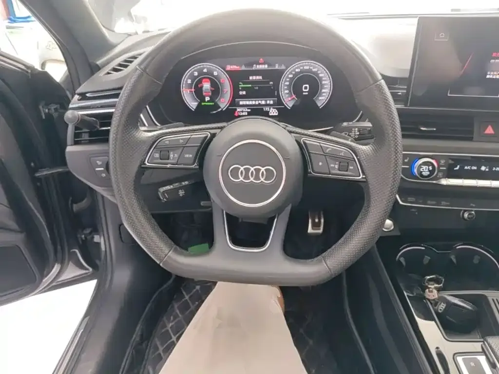 Audi A4L 40 TFSI Luxury Dynamic 2024 — фото 11