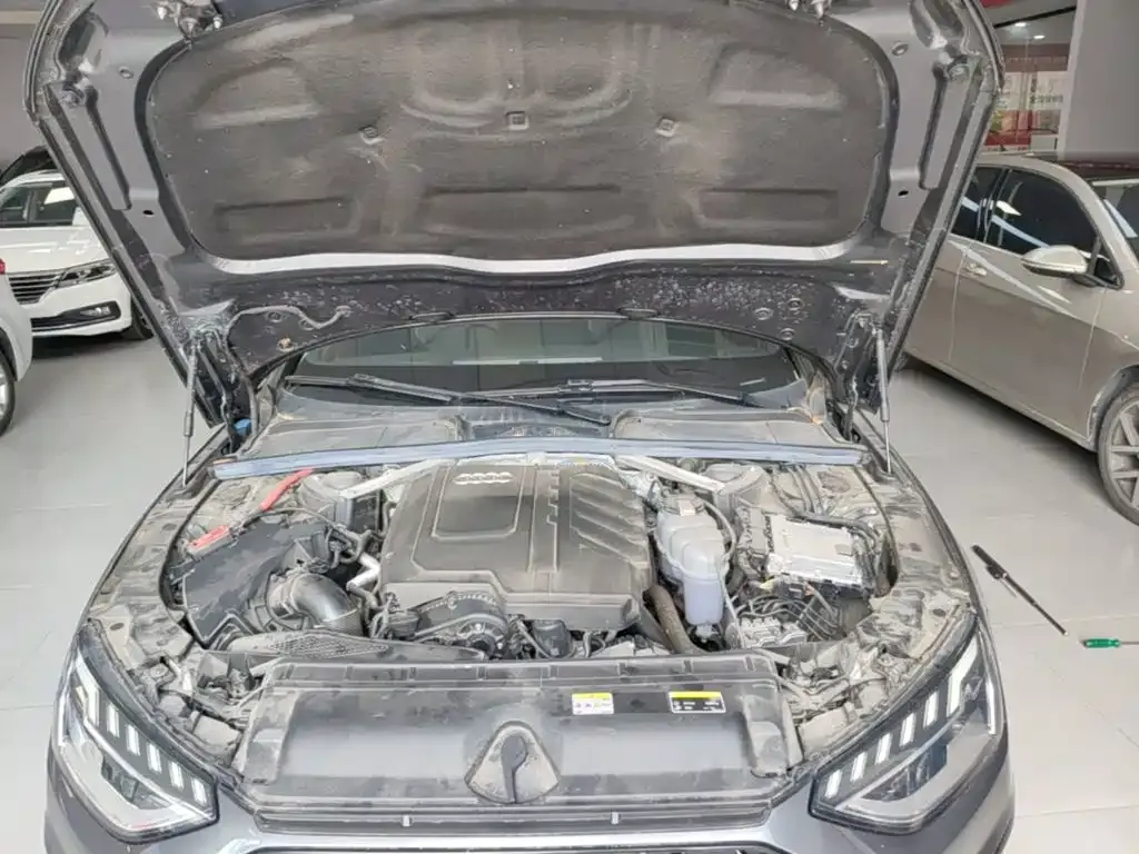 Audi A4L 40 TFSI Luxury Dynamic 2024 — фото 20