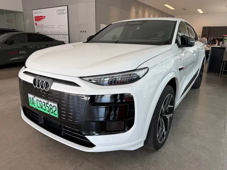 Audi Q6L Sportback e-tron Pioneer Navigation Edition 2025