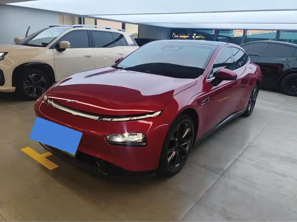 XPeng P7 Model 670E 2021