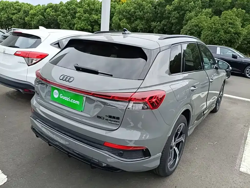 Audi Q4 e-tron 50 e-tron quattro Creation Night Edition 2024 — фото 7