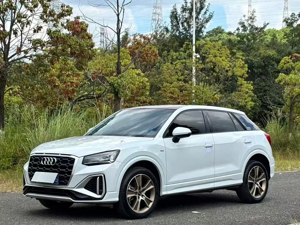 Audi Q2L 35TFSI Fashion Sport 2023