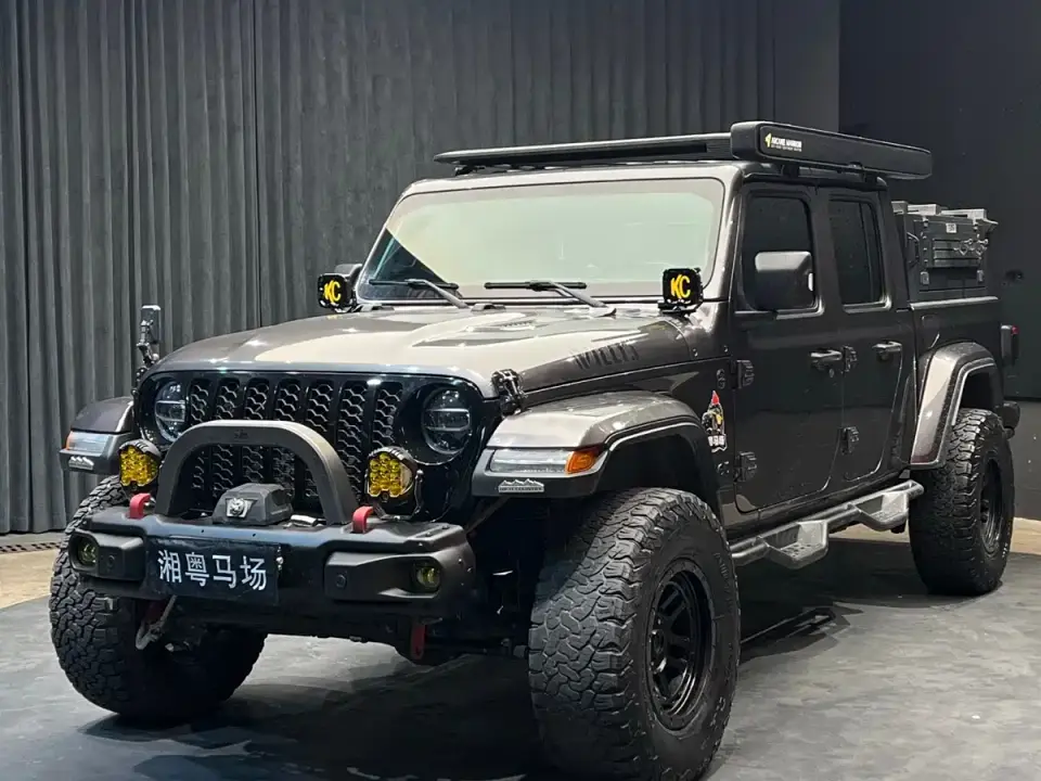 Jeep Gladiator 3.6L Pioneer Edition 2023