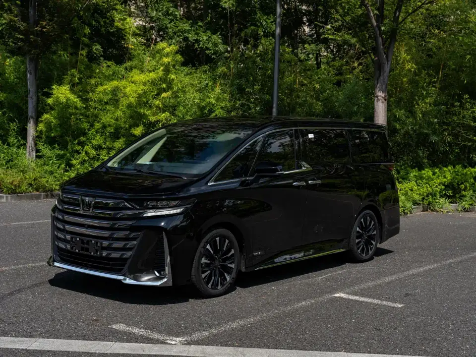 Toyota Vellfire Crown Hybrid 2.5L Executive Premium Edition 2024