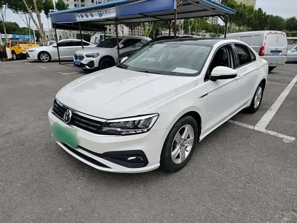 Volkswagen Lamando 230TSI DSG Fashion Edition 2021