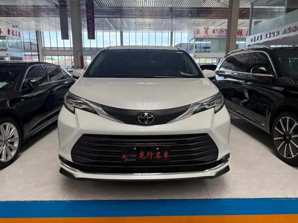 Toyota Sienna 2.5L Hybrid Comfort Edition 2025