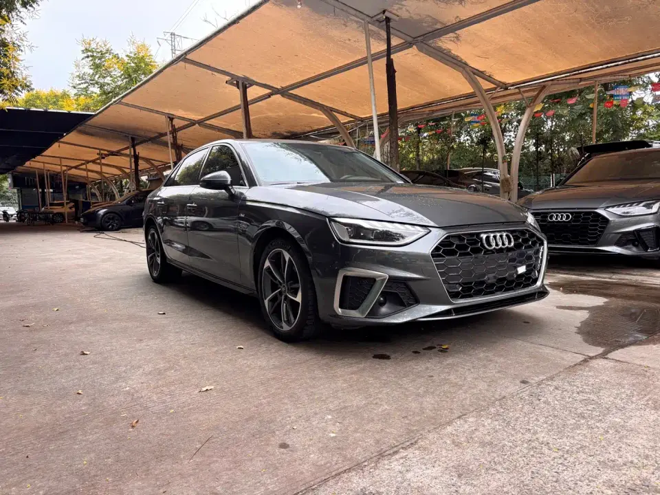 Audi A4L 40 TFSI Fashion Dynamic 2022