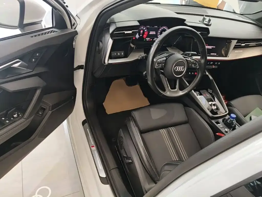 Audi A3 Model A3L Limousine 35 TFSI Fashion Sport 2024 — фото 16