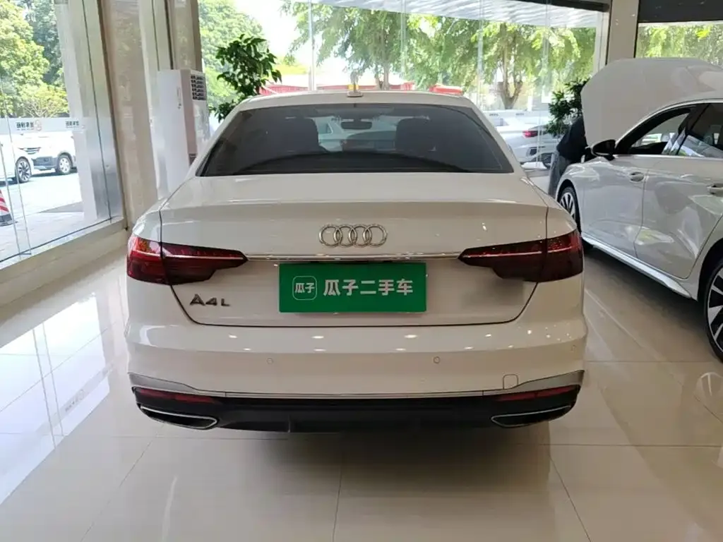 Audi A4L 40 TFSI Fashion Dynamic 2024 — фото 6