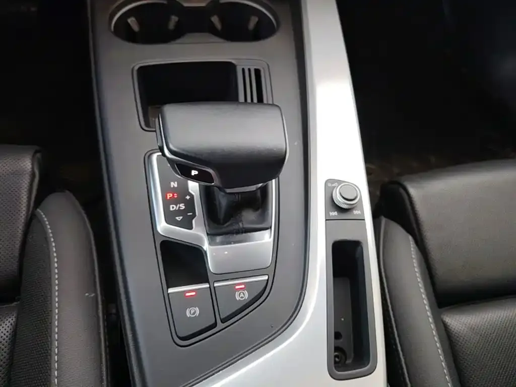 Audi A4L 40 TFSI Fashion Dynamic 2024 — фото 14