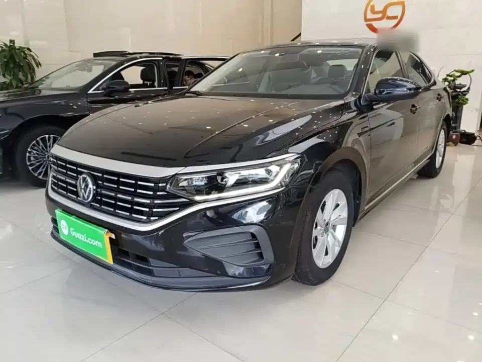 Volkswagen Passat Outstanding 280TSI Business Edition 2025