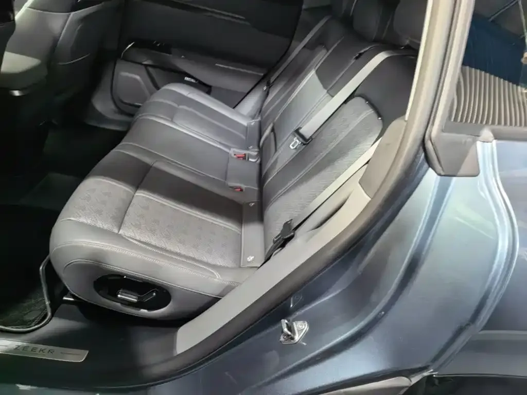 Zeekr 7X 100kWh Long Range RWD Smart Driving Edition 2026 — фото 22