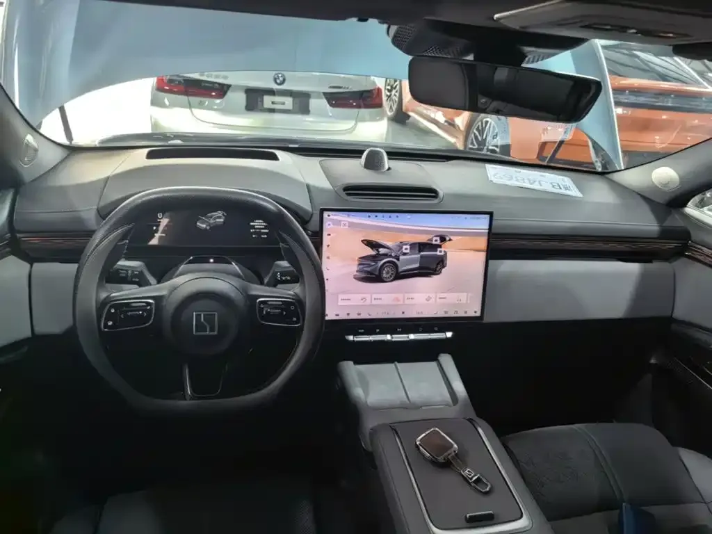 Zeekr 7X 100kWh Long Range RWD Smart Driving Edition 2026 — фото 14