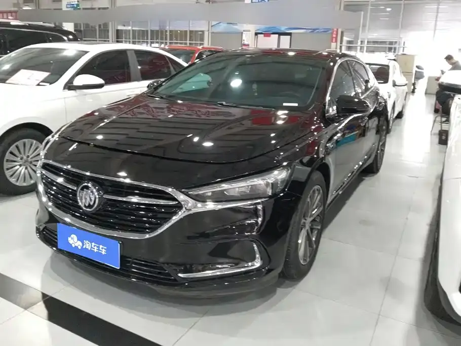 Buick LaCrosse 652T Luxury 2023
