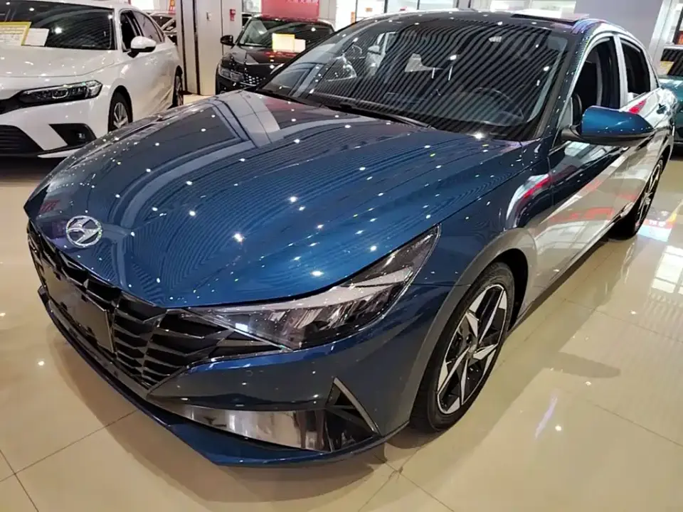 Hyundai Elantra 1.5L CVT LUX Premium Edition 2021