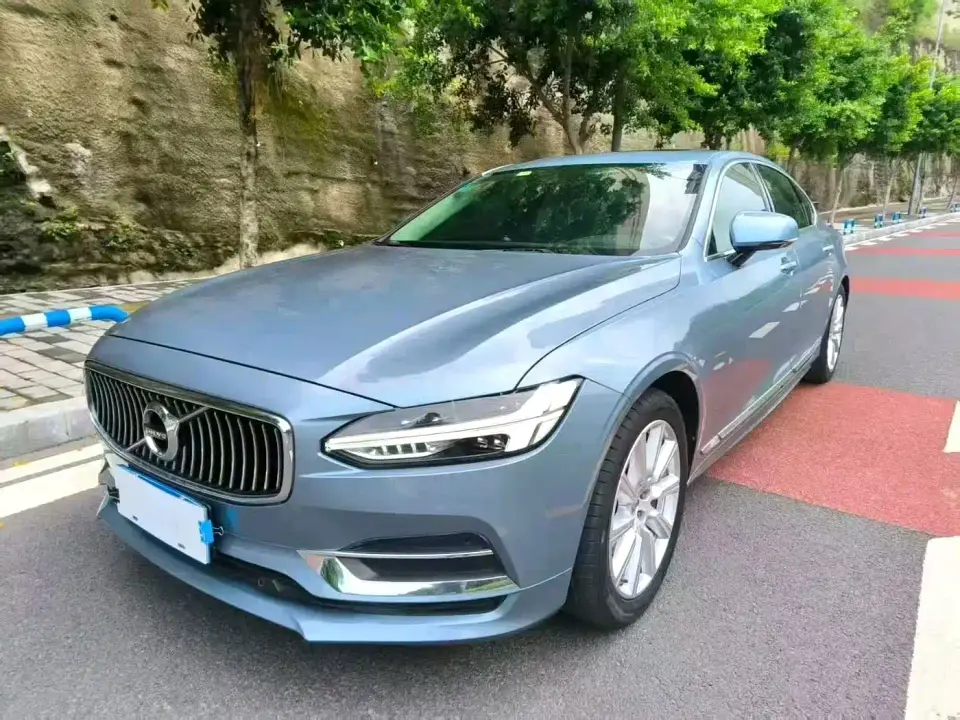 Volvo S90 T4 Smart Luxury Edition 2020