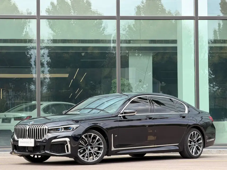 BMW 7 Series Facelift 740Li xDrive Executive M Sport Package 2021