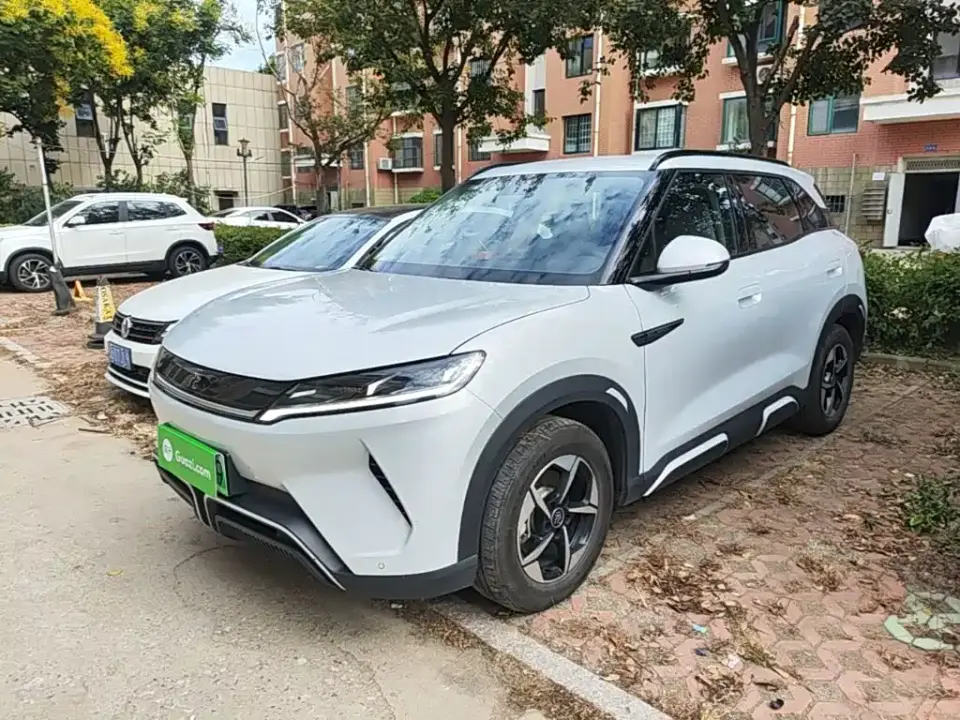 BYD Yuan UP 401KM Leading Edition 2024