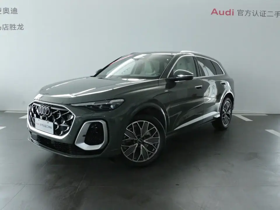 Audi Q5L Luxury Sport 150kW 2025