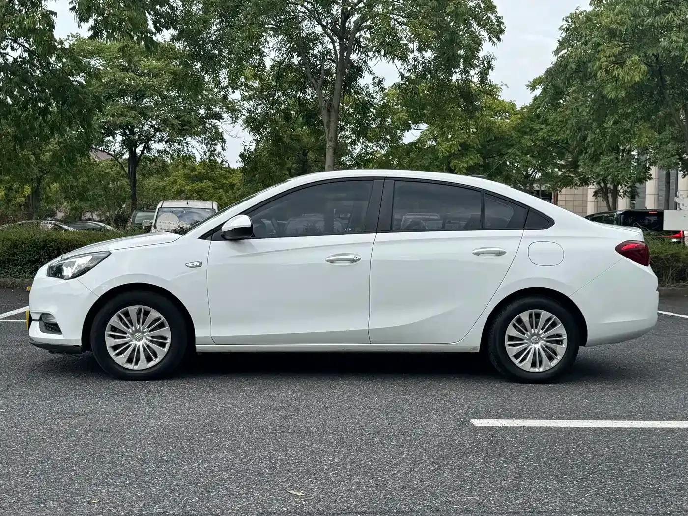 Buick Excelle 15N CVT Elite 2019 — фото 2