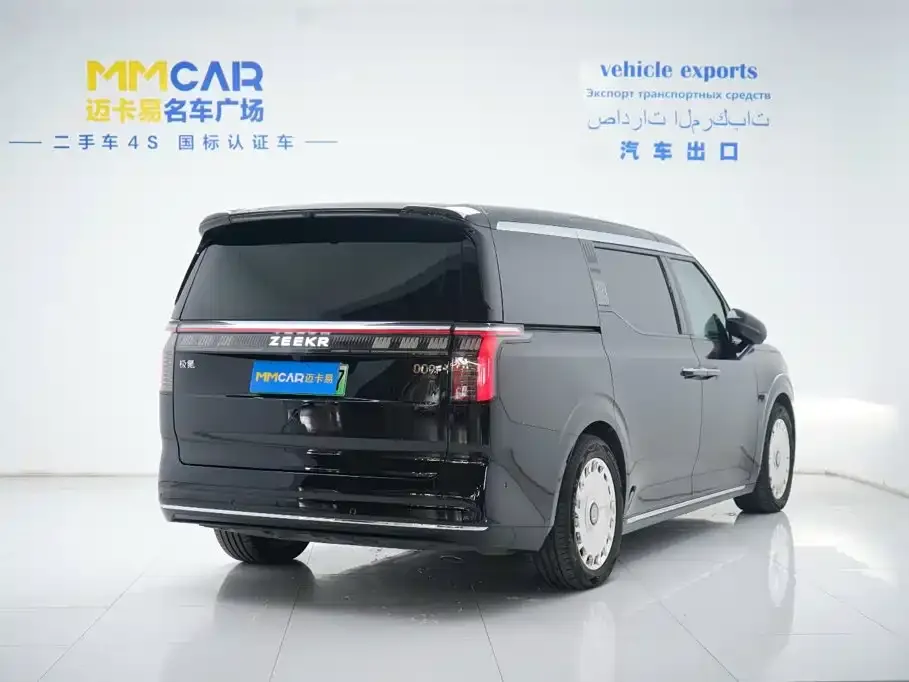 Zeekr 009 6-seat Executive AWD 108kWh 2024 — фото 3