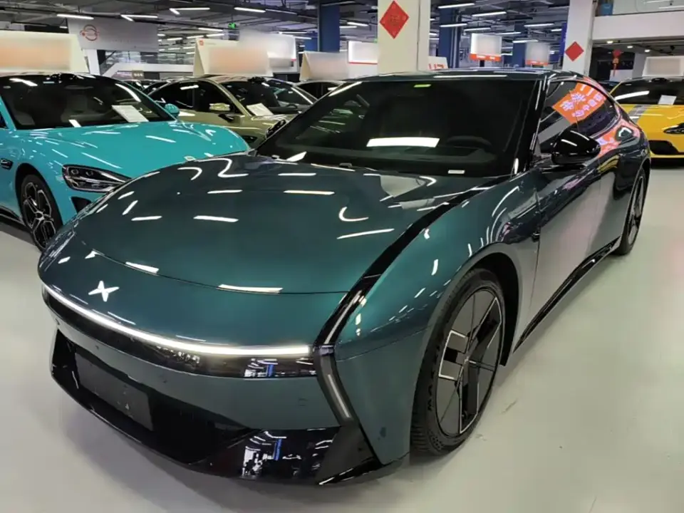 XPeng P7 702km Long Range Edition 2025