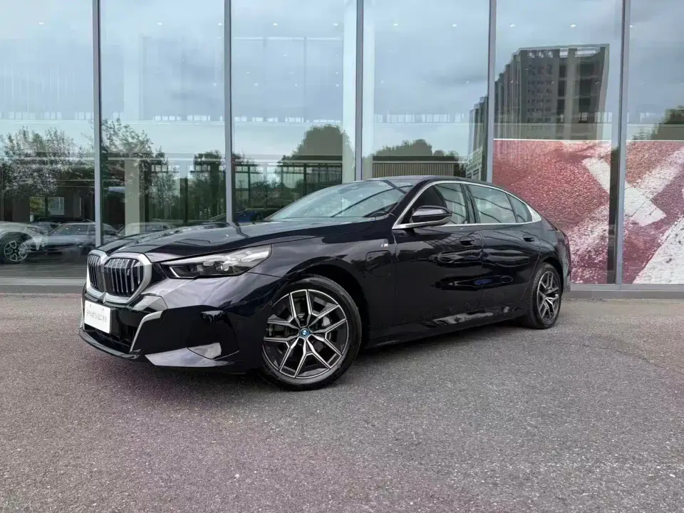 BMW i5 eDrive 35L M Sport Package 2026