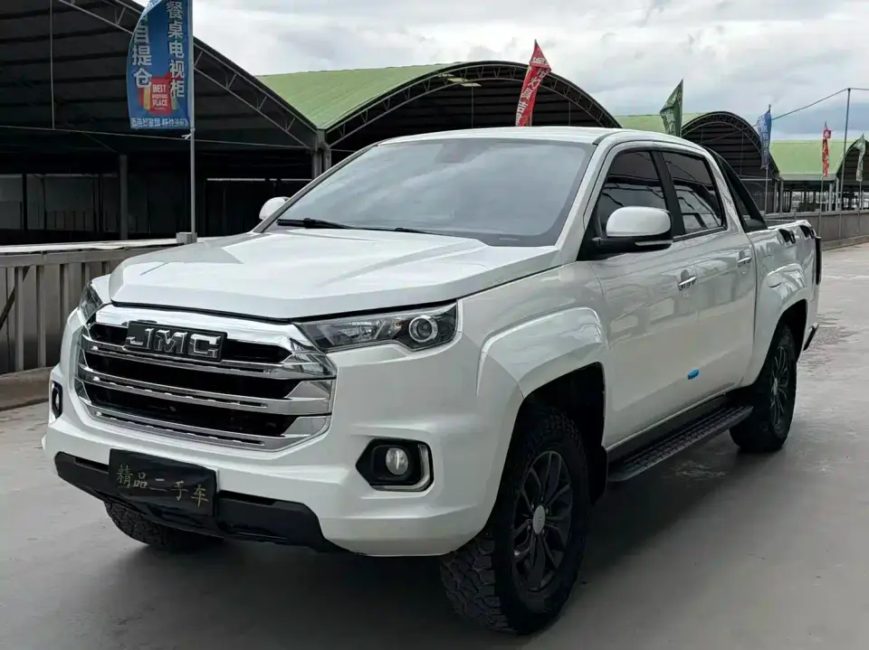 Jiangling Yuhu 7 2.0T Automatic Gasoline 4WD Comfort Standard Wheelbase JX4G20A6L 2022